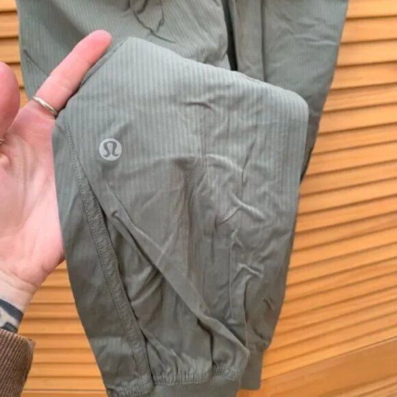 Lululemon Athletica Green Studio joggers - Picture 6 of 7